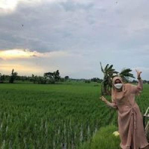 Lucy Anggria profile icon