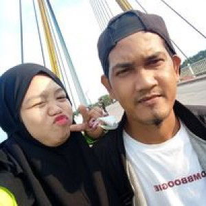 Dhina Fitri Yanie profile icon