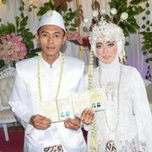 Nur Mala profile icon