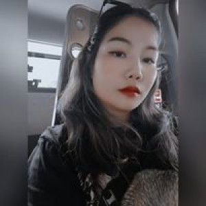 MomAlif Achiraya profile icon