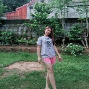 Mira Luna profile icon