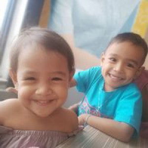 Sarah Jane Compil DelaRueda profile icon