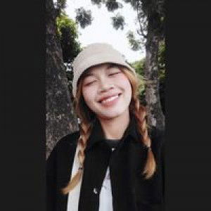 Niracha Est profile icon