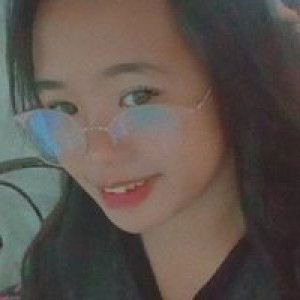 LoveLy PonTiga CasTillo profile icon