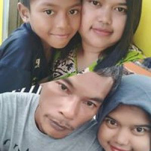 Intan Yohani profile icon