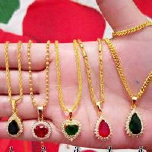 Putri Zahra profile icon