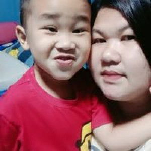 แม่มิ้ม กะน้องมอส profile icon