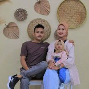 Junia Eka Putri profile icon