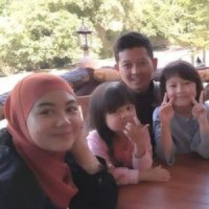 Dewi Bundanya Khaira profile icon