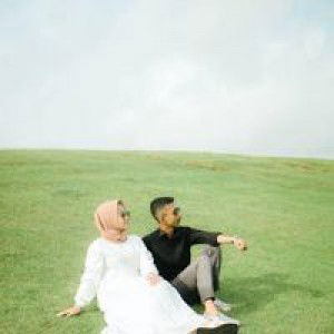 Reina Oktaviani profile icon