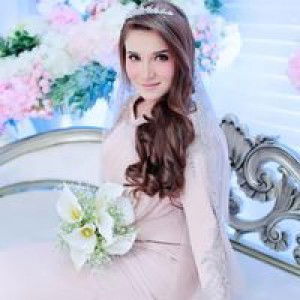 Intan Shaqina profile icon