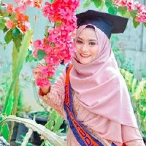 Nur Hasanah Panyalai profile icon