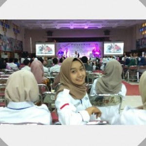 Selly Wulandari profile icon