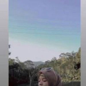 Hesti Srya profile icon