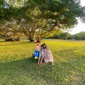 De Biew profile icon