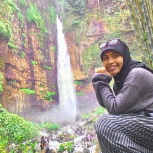 Amatul Azmia Firyallina profile icon