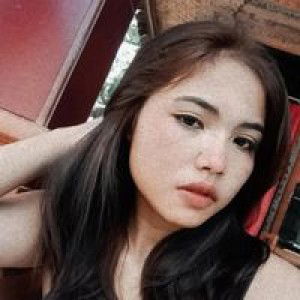 Dwi Antari profile icon