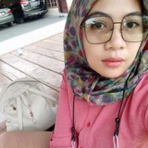 Inna Velayati profile icon