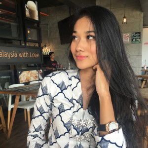 MIRA REZUAN profile icon