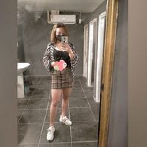 อุมาภรณ์ โรจน์บุญถึง profile icon