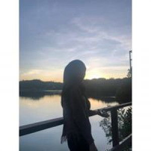 Isra Mirnawati Hakim profile icon