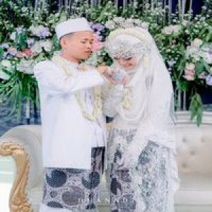 Siti Nisrina Riahuljannah profile icon