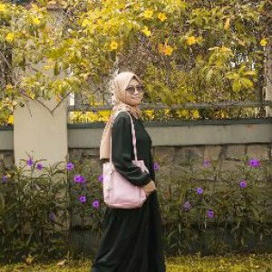 Sri Lestari profile icon