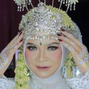 Wiwin Kurnia Dewi profile icon