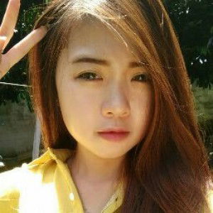 Vivi Yulianti profile icon