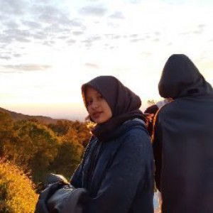 livia nurul profile icon