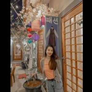 Titi Andani profile icon