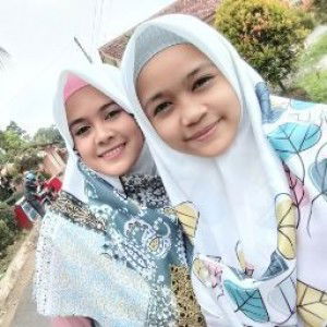 Dzurriyyatus Sholikhah profile icon