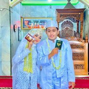 Dewi Al-Athrus profile icon