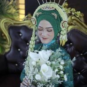 Feby Enggar Indriyani profile icon