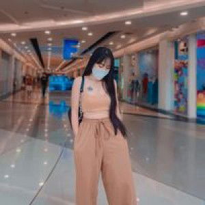 Ying Nuy profile icon