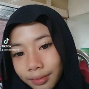 azreenmanat profile icon