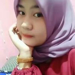 Ayu Andini R profile icon