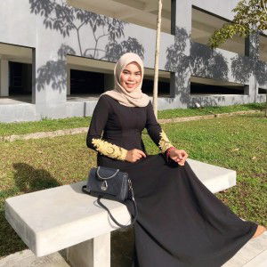 Nur Elliana profile icon