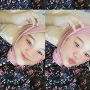 Riana Dwiee profile icon