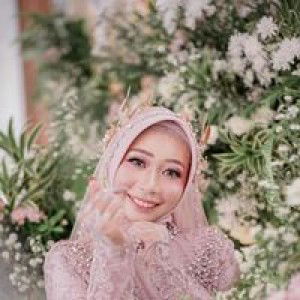 Desvi Vian Fajriani profile icon