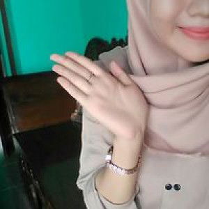 Rizka Evitia profile icon