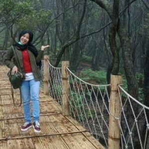 Shella Triamalia profile icon