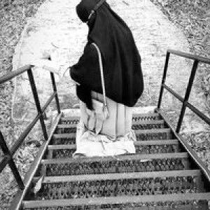 Romlah Lailatul Hasanah profile icon