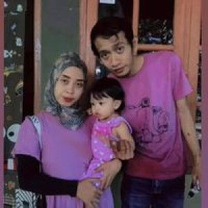 Tatik Fitria Pratiwi profile icon