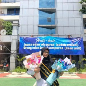 Erika Nur Komalasari profile icon