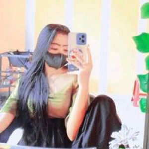 Laras Mirbeliena profile icon