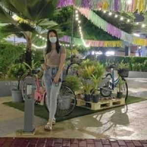 Donna Marie Simon Clanza profile icon