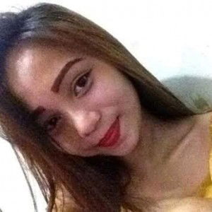 Arlyn Dela Cruz profile icon