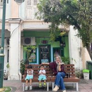 Ninie Syazni profile icon