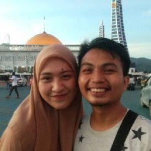 silvia khairan profile icon